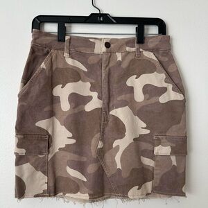 Hollister Cargo skirt size 9